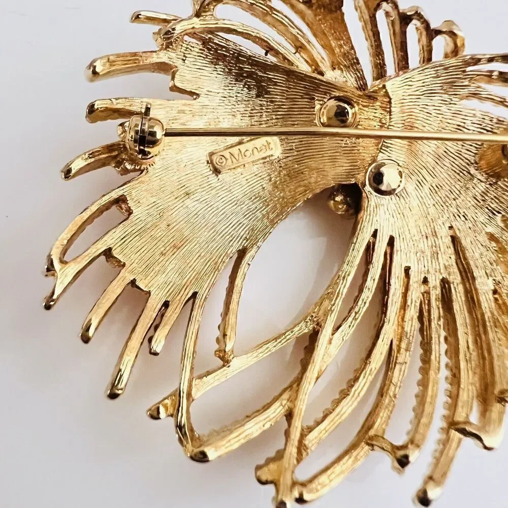 Vintage Monet Brooch Mirador Sheaf Cordelia Fireworks Spray Gilded Gold 60s 1368